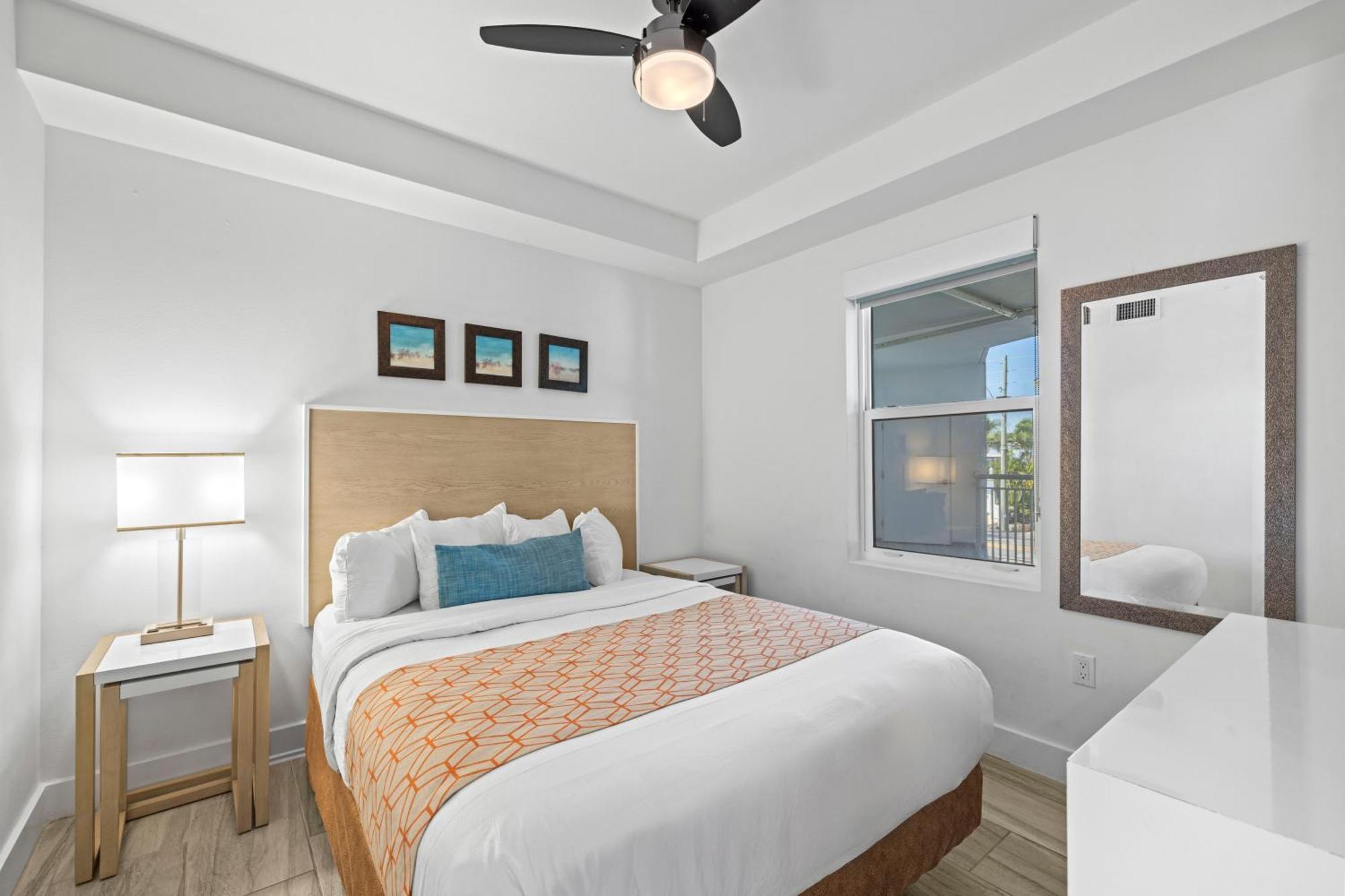 Two-Bedroom Two Bath Bay Front Premium Suite