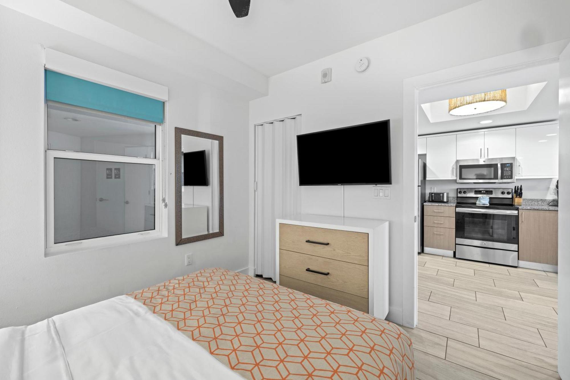 Two-Bedroom Two Bath Bay Front Suite