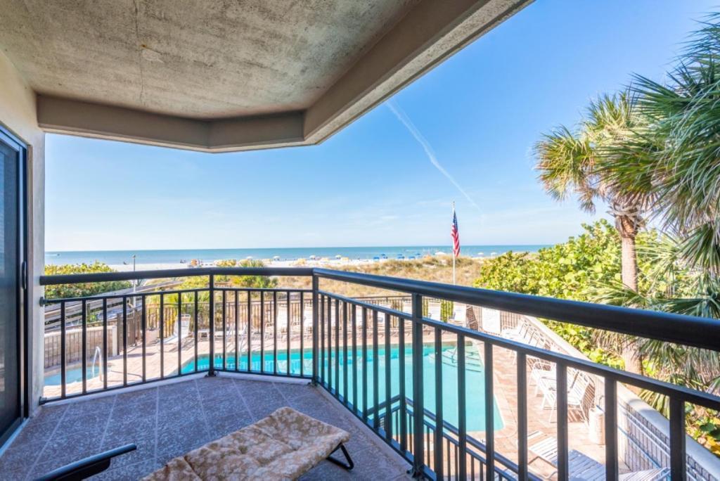 One-Bedroom Apartment Oceanfront,1769499730:JPEG